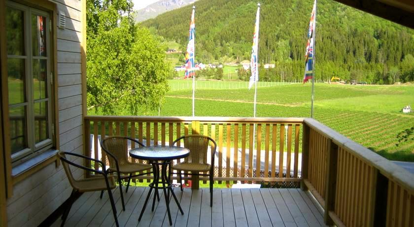 Jordbaerstova Feriehus Bed & Breakfast Valldal Exterior photo